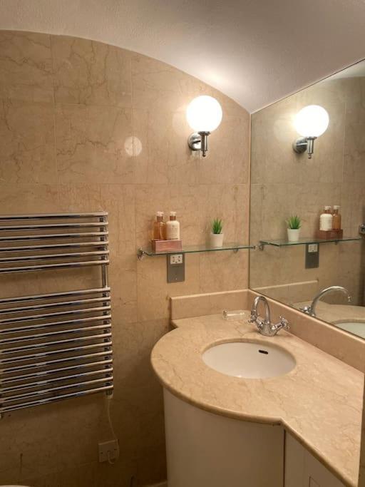 Spacious Flat In The Most Desirable Area Of לונדון מראה חיצוני תמונה