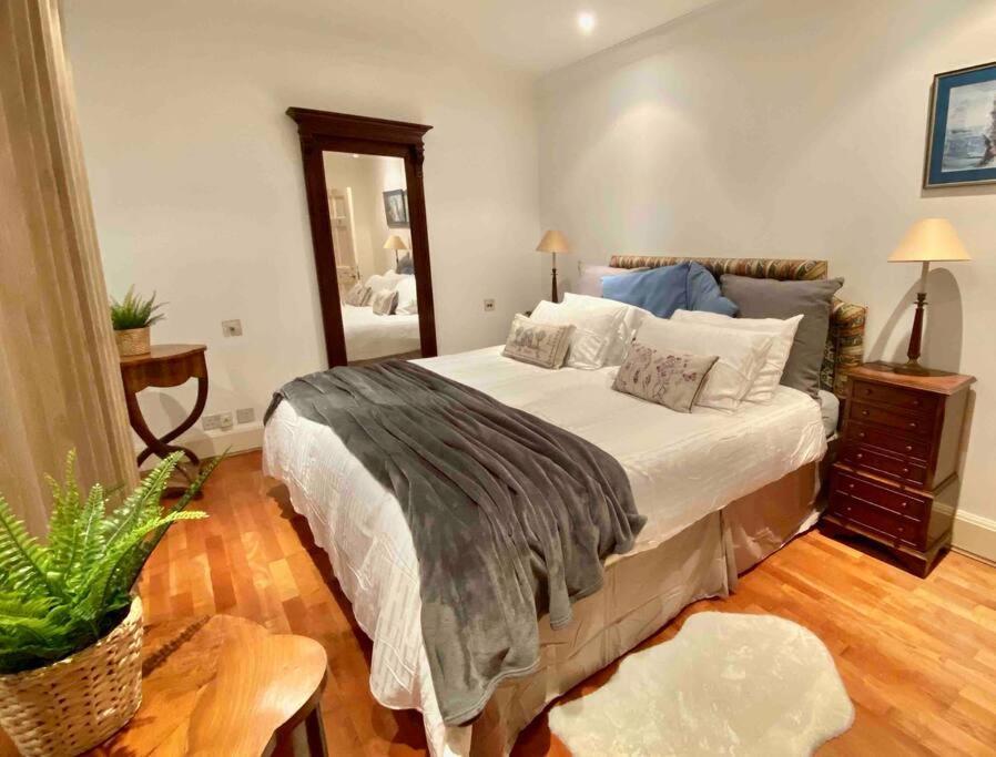 Spacious Flat In The Most Desirable Area Of לונדון מראה חיצוני תמונה